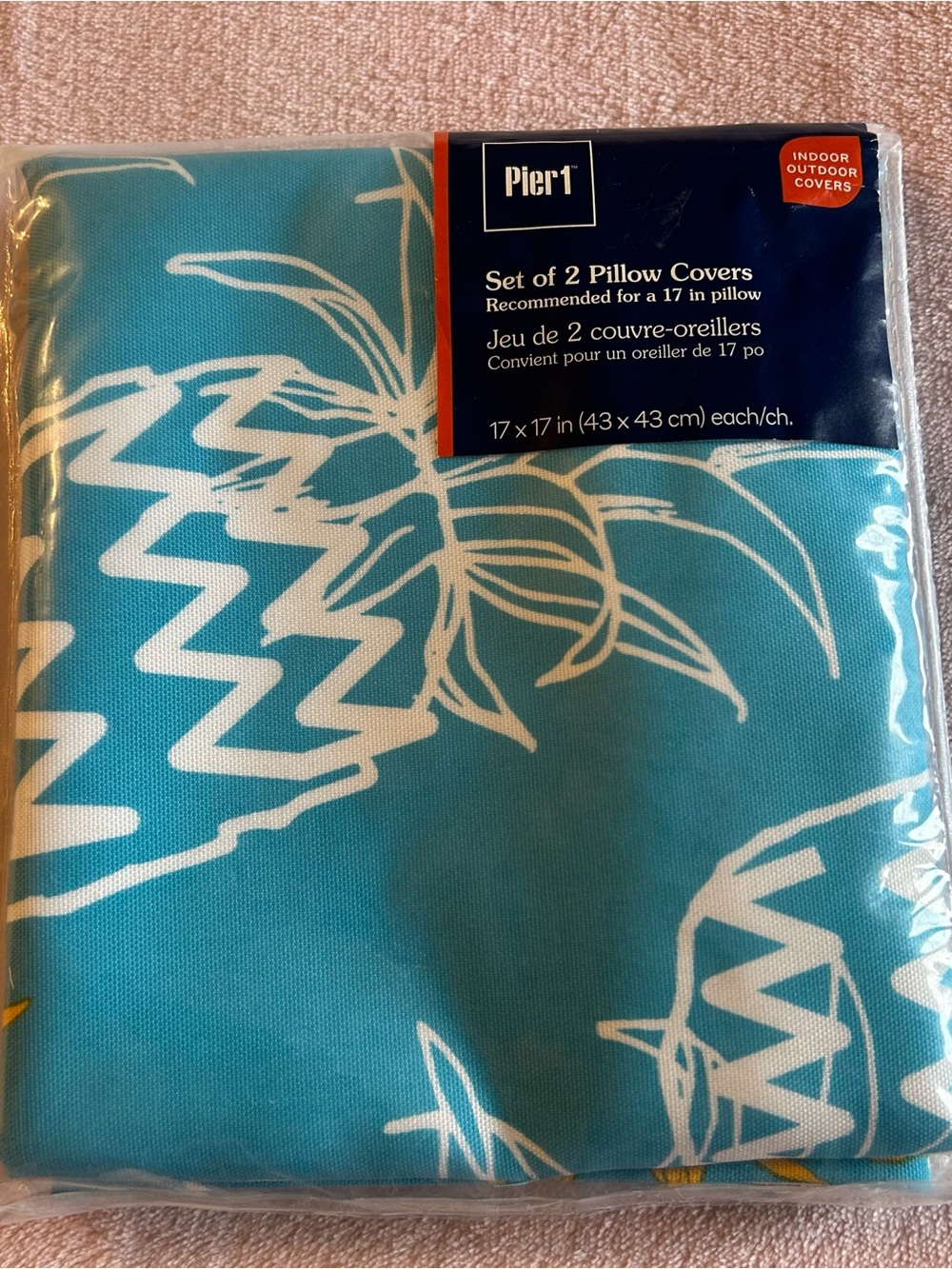 Pier 1 blue yellow white pineapple inside/outside pillow covers 17x17 NIP